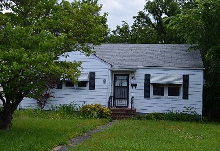 1st image of 106 E Chilhowie Ave