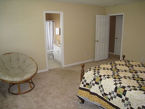 Master Bedroom Upper Level