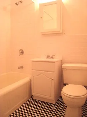 Rented by Cooper & Cooper Real Estate | media 6