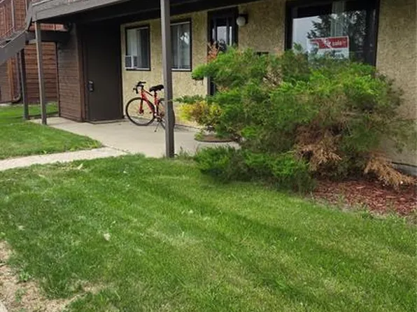 UNIT 102-A-1350 Gordon ROAD, Moose Jaw, SK S6H 7K9