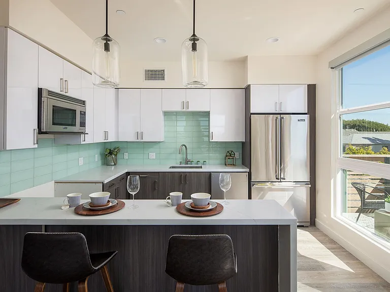1122 Pico Blvd — Photo 9
