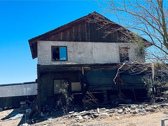2nd image of 2724 S Jade Road