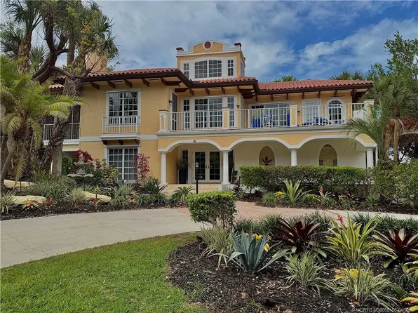 6 Castle Hill Way, Sewalls Pt, FL 34996