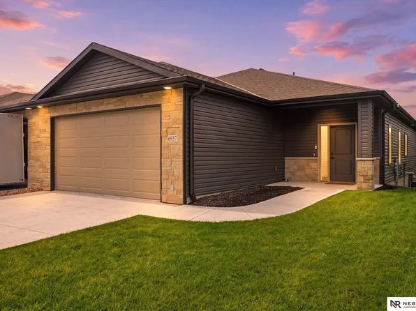 6937 Claystone Dr, Lincoln, NE 68521