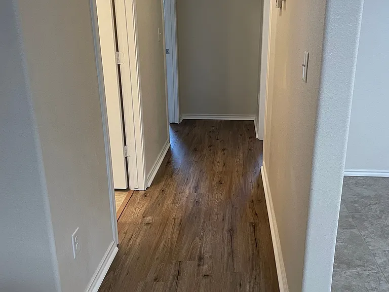 10113 Viola Ave — Photo 6