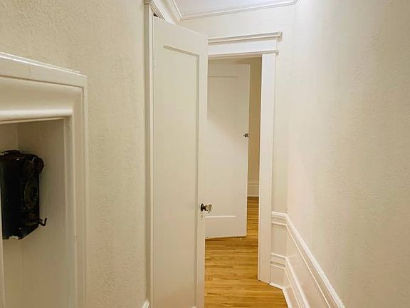 2nd image of 410 15th Ave #7
