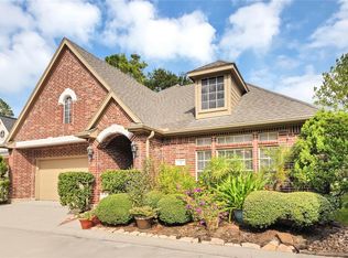 3 Champion Villa Dr, Houston, TX 77069