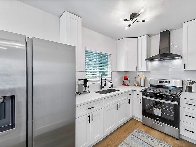 1st image of 728 Cerritos Ave APT 4