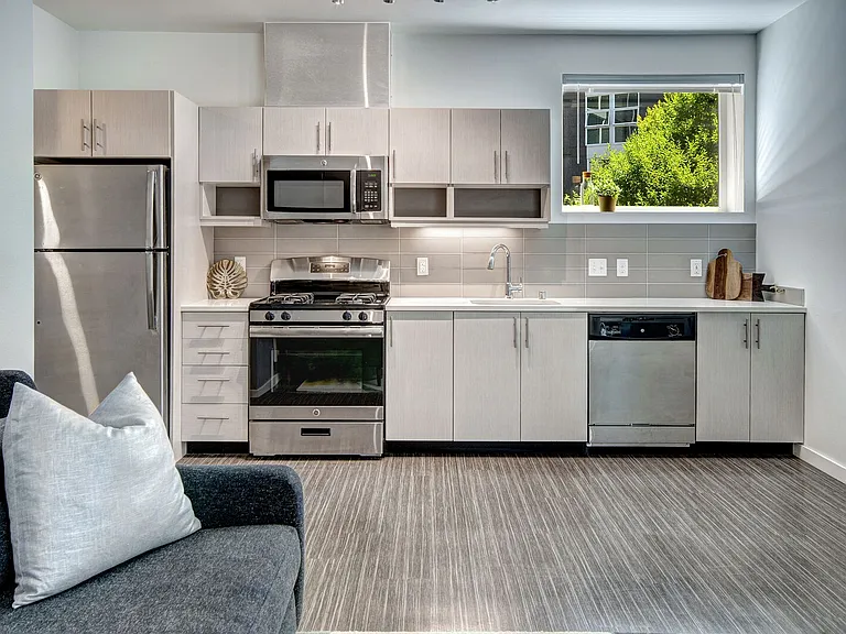 Session Apartments — Photo 11