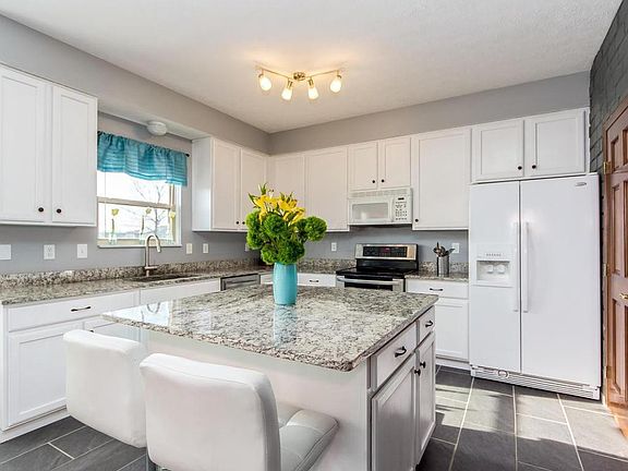 4th image of 7501 Vista Lake Way