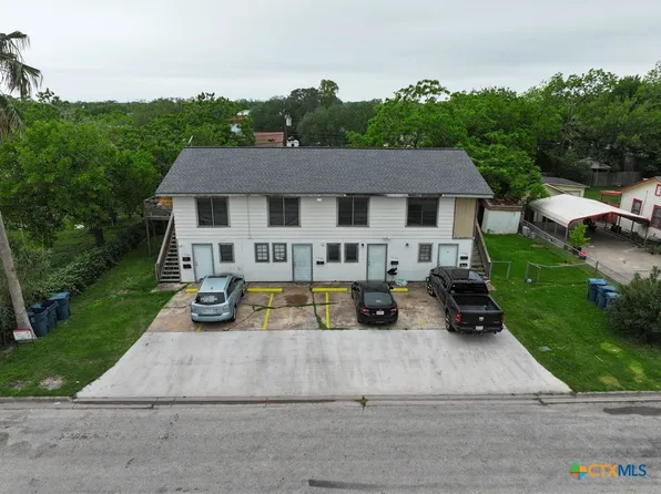 1705 Holloman Dr, Pt Lavaca, TX 77979