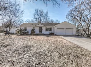 7900 Reeds Rd, Prairie Village, KS 66208