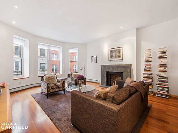 2nd image of 306 W 78th St APT 1