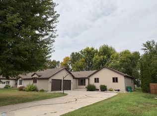 1422 14th Ave N, Wahpeton, ND 58075