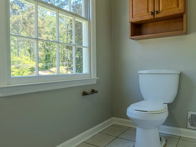 1616 Drayton Woods Dr — Photo 9