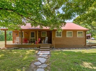 2665 Seven Knobs Rd, Gainesboro, TN 38562