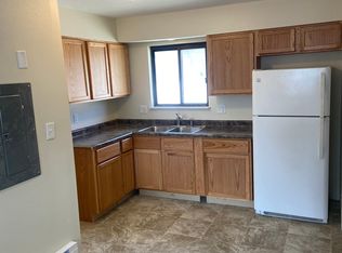 3050 8th St APT 4, Marion, IA 52302