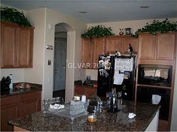 5th image of 4709 Junewood St