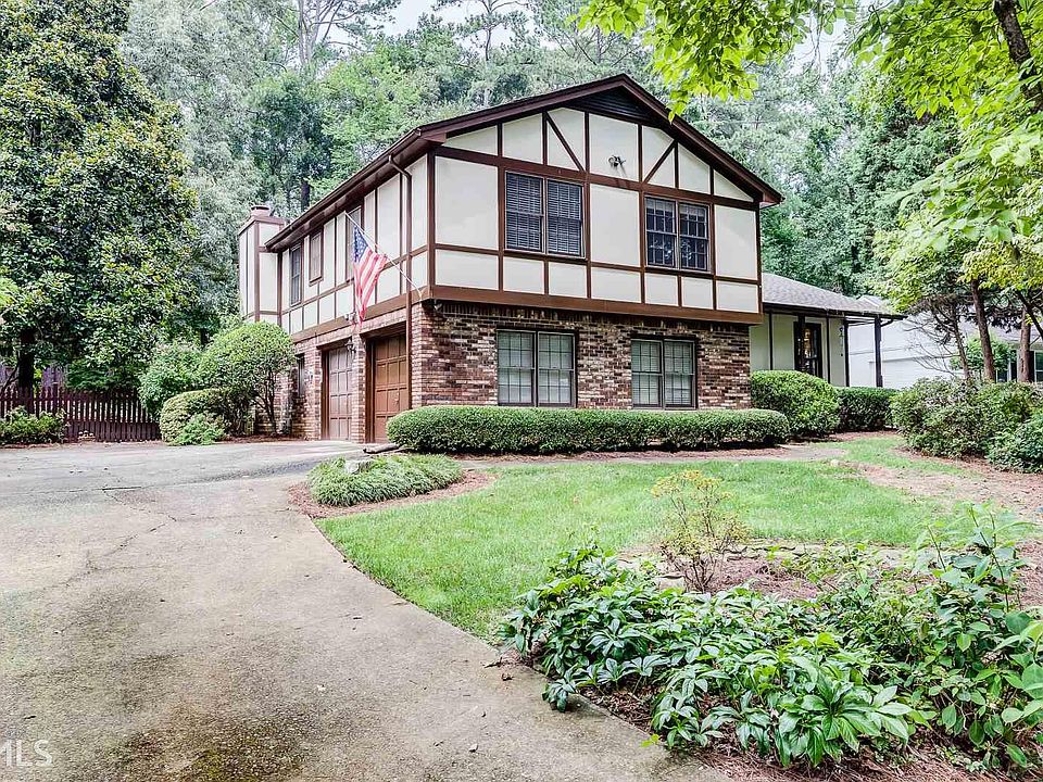 1st image of 3927 Vinyard Trce NE