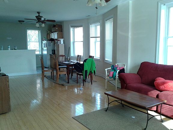 4th image of 2929 Euclid Ave