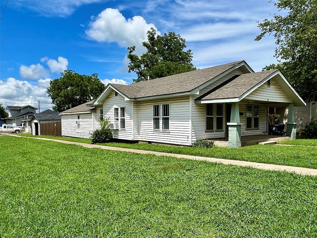 123 W 6th St, Stroud, OK 74079 Zillow