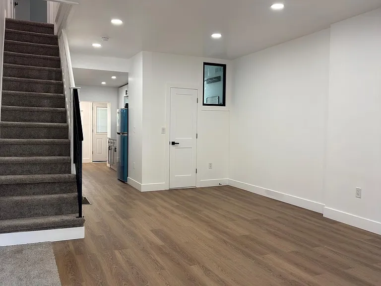 2931 Turner St — Photo 3