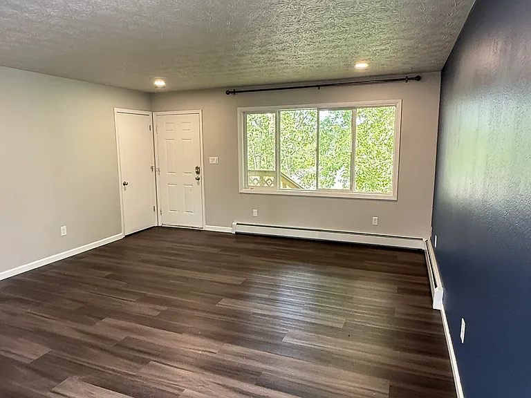 601 Cherry St #4 — Photo 5