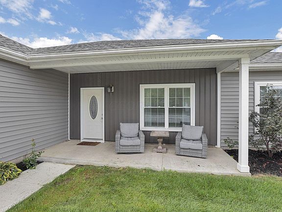 5th image of 10739 Township Road 500