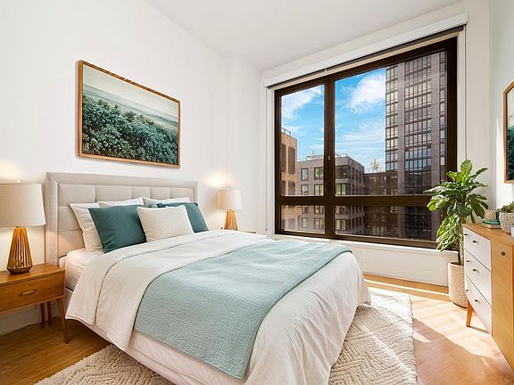 5th image of 550 Vanderbilt Ave #620