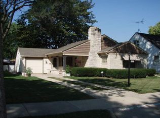 4851 N 73rd St, Milwaukee, WI 53218