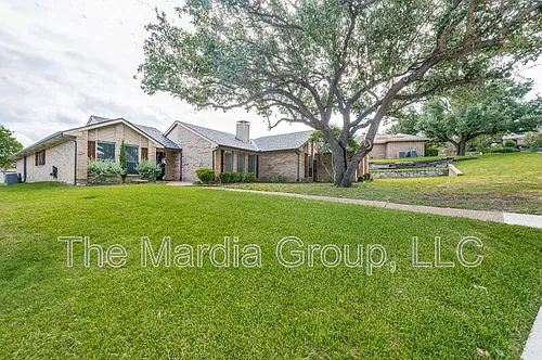 2702 Lookout Pl Photo 1