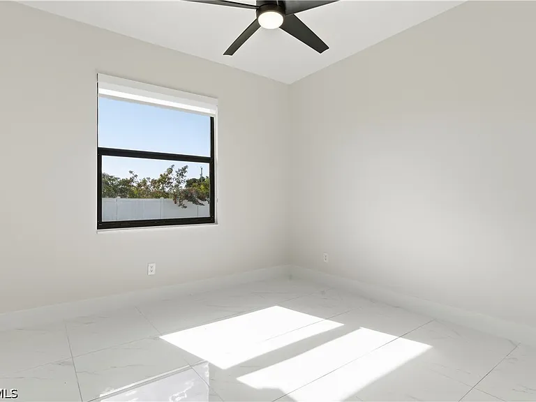 1442 NE 33rd Ln — Photo 19