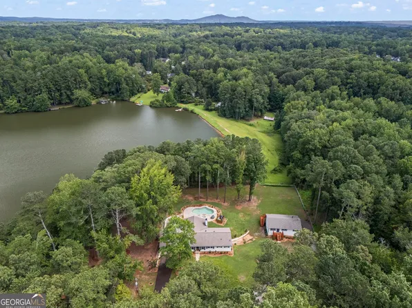 1673 Clearview Dr NW, Acworth, GA 30102