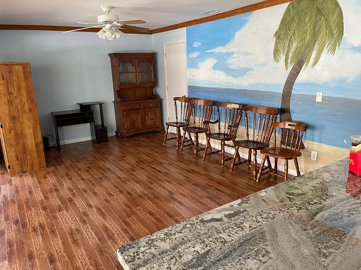 dining area - 3755 29th Ave SW
