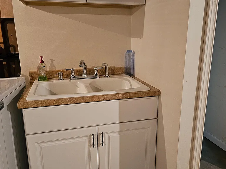 309 NE Graham St #A — Photo 41