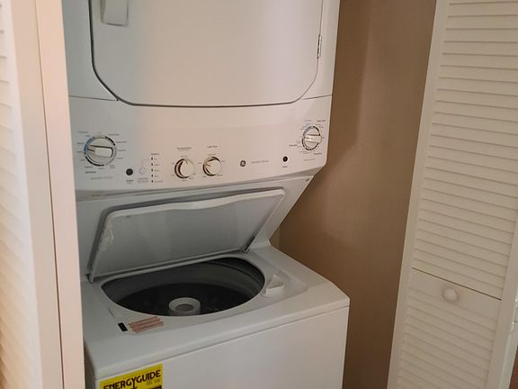 5th image of 170 Palmetto Woods Ct APT 3D