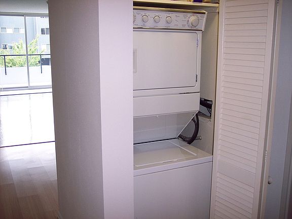 Full size Washer & Dryer in unit