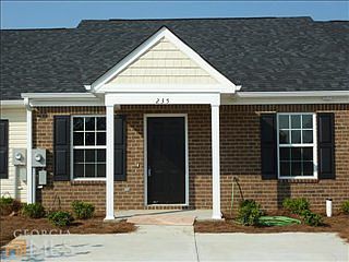 2nd image of 236 Sunview Dr