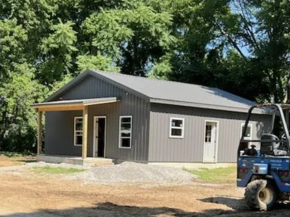 201 Pine St, Cornersville, TN 37047