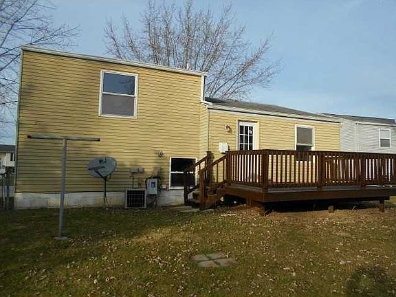 5th image of 125 Wickham Farm Dr
