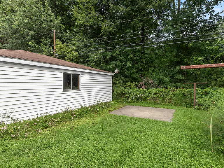 1333 Moulin Ave — Photo 15
