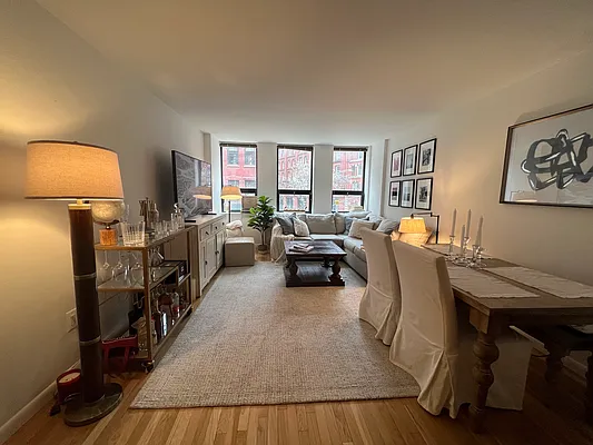 Rented by AZ REALTY NYC LLC | media 13
