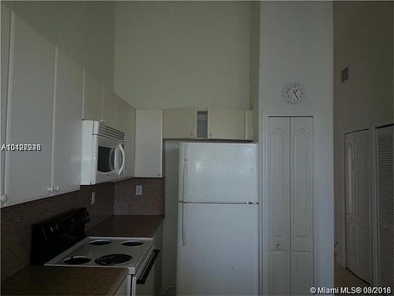 3rd image of 2637 SE 16th Ter #538