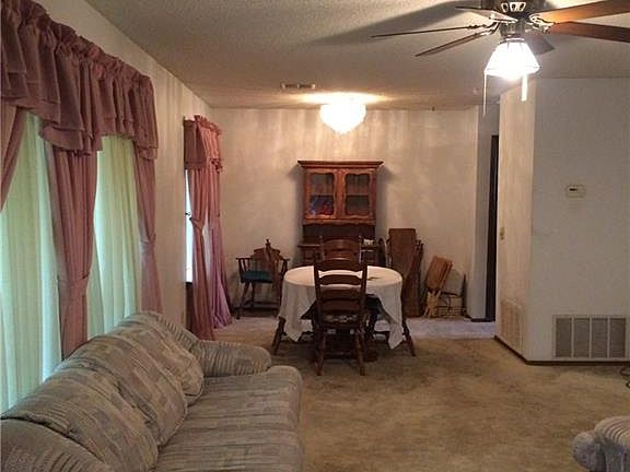 3rd image of 1520 Whippoorwill Ln