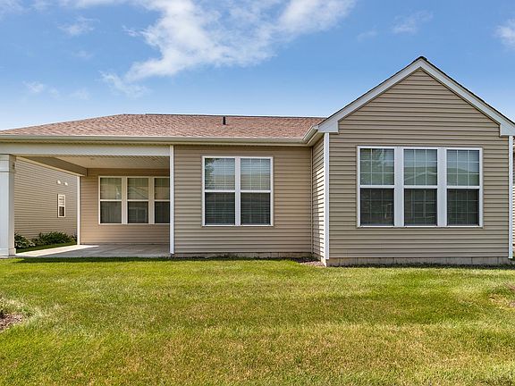 3rd image of 616 Pleasant Dr