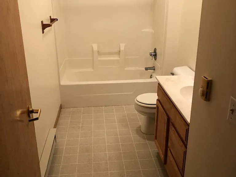 23298 Elm St — Photo 18