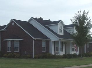 2570 Oak View Dr, Springdale, AR 72762