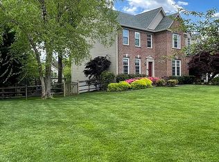15413 Cedarhurst Ct, Centreville, VA 20120