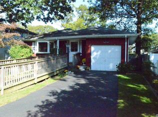 55 Elmwood Ave, Selden, NY 11784