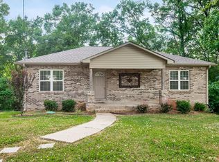 919 Vista Cir, Tuscumbia, AL 35674